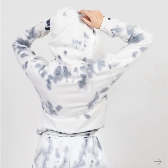 Feat BlanketBlend Hoodie Sweater in Moon Marble - Picture 3 of 7